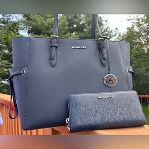 Michael Kors Gilly Large Navy Leather Tote w/ Matching Continental Wallet • NWT